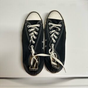 Black low top All Star Converse